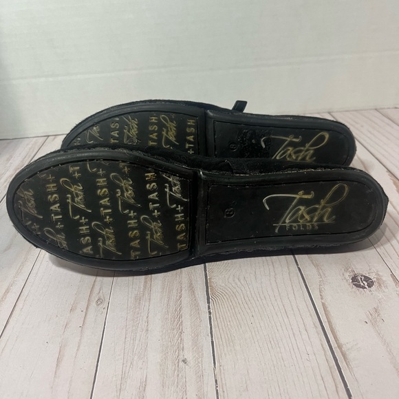 Tash Folds - Picture 8 of 9